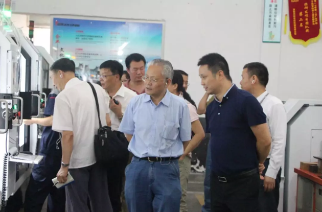 中國機(jī)床工具工業(yè)協(xié)會領(lǐng)導(dǎo)蒞臨創(chuàng)世紀(jì)參觀考察