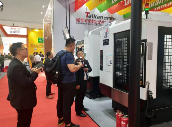 加工中心如何加四軸？
